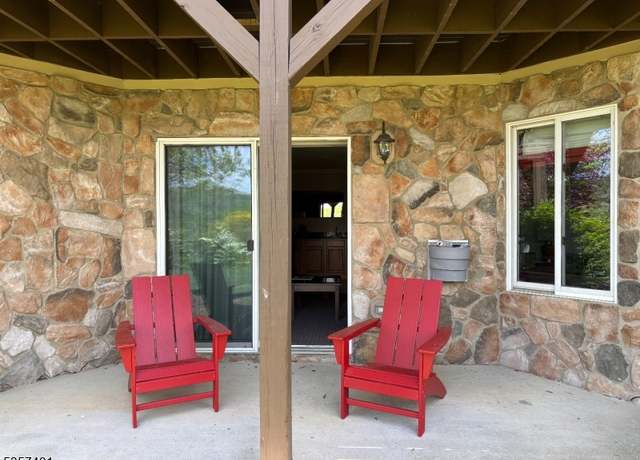 Property at 2 Chamonix Dr #107, Vernon Twp., NJ 07462-4600, 1 bed, 1 bath