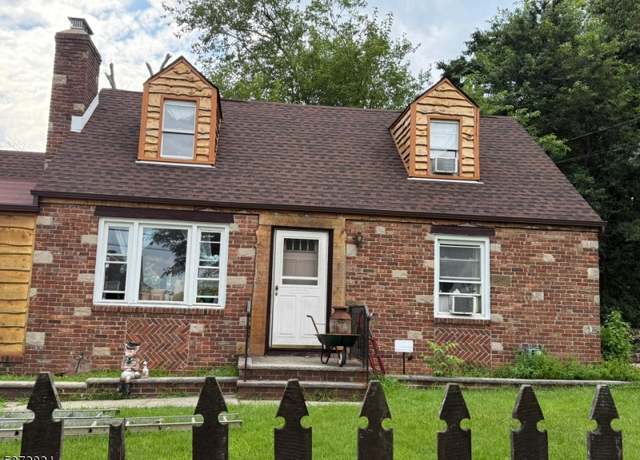 Property at 1243-49 E Front St, Plainfield City, NJ 07062-1208, 4 beds, 3 baths