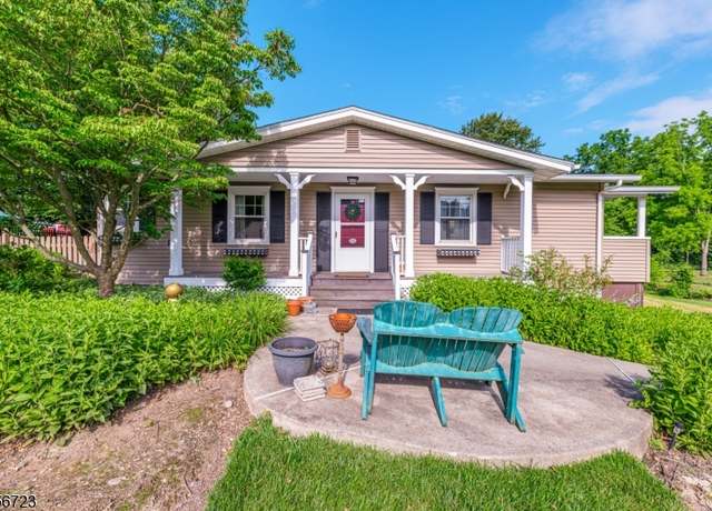 Property at 15 Lake Wallkill Rd, Vernon Twp., NJ 07461-4228, 3 beds, 1 bath