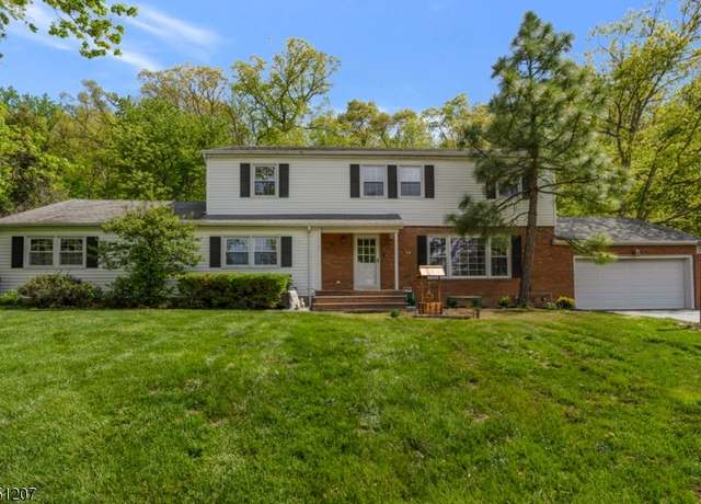 Property at 546 Bittersweet Ter, Bridgewater Twp., NJ 08807-2208, 5 beds, 3.5 baths
