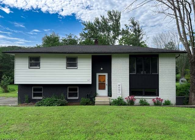 Property at 217 Newton Swartswood Rd, Fredon Twp., NJ 07860-5131, 3 beds, 1 bath