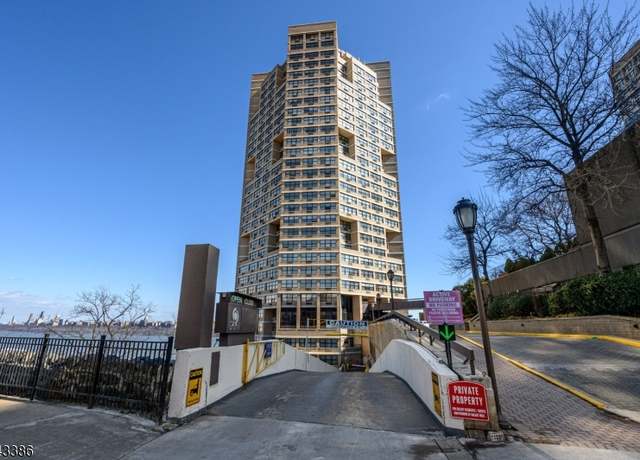 Property at 7004 John F Kennedy Blvd E Unit 31B, Guttenberg Town, NJ 07093, 2 beds, 2.5 baths