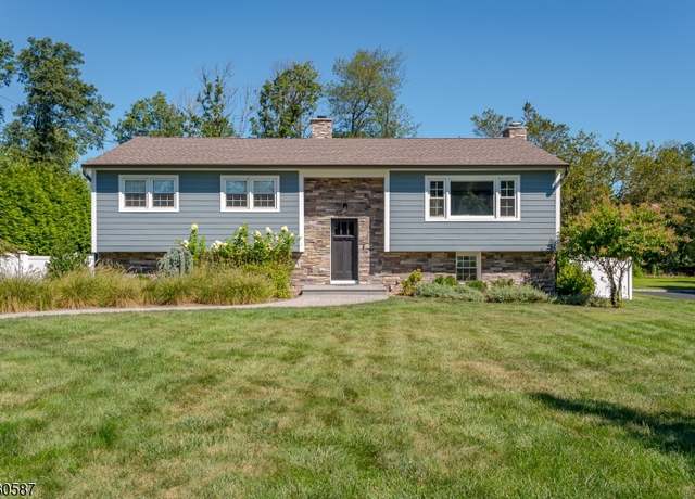 Property at 9 Hillcrest Blvd, Warren Twp., NJ 07059-5115, 3 beds, 2 baths