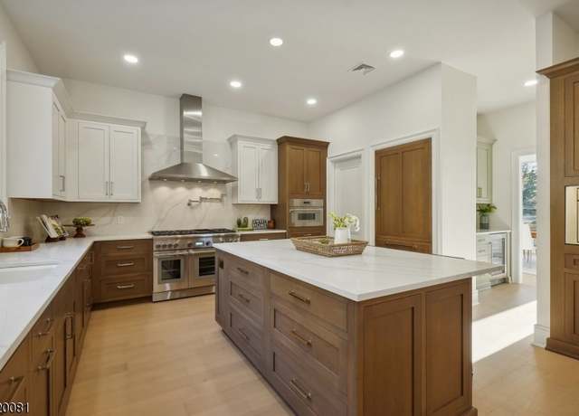 Property at 317 Wyoming Ave, Maplewood Twp., NJ 07040-2020, 5 beds, 3.5 baths