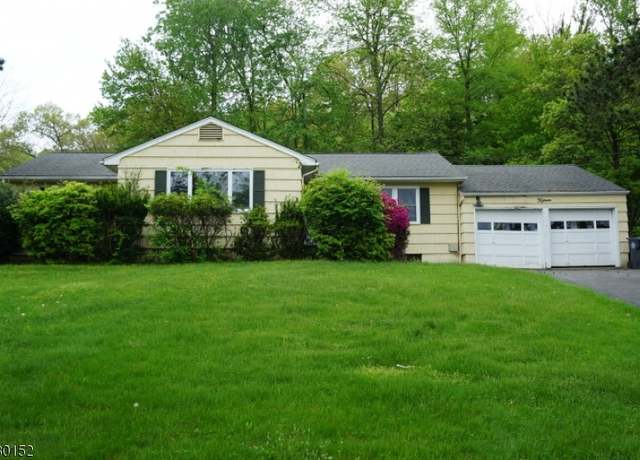 Property at 15 Raynor Rd, Morris Twp., NJ 07960-2515, 3 beds, 1.5 baths