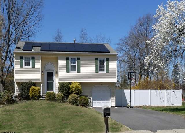 Property at 17 Angel Pl, Franklin Twp., NJ 08873-4122, 5 beds, 3 baths