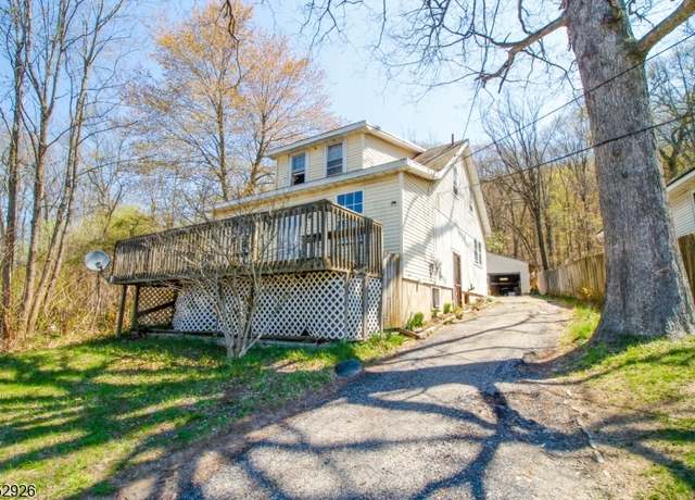 Property at 269 Us Highway 206, Stanhope Boro, NJ 07874-3266, 3 beds, 1 bath
