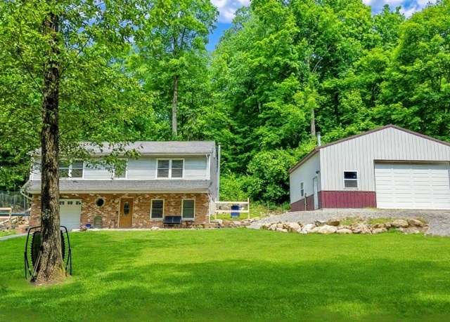 Property at 28 Holland Mt Rd, Jefferson Twp., NJ 07438-9110, 3 beds, 2 baths