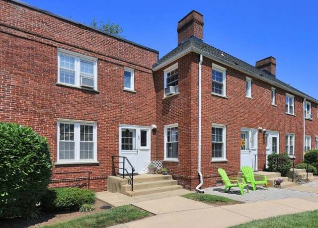 Property at 27 Parkway Vlg, Cranford Twp., NJ 07016-2545, 2 beds, 1.5 baths