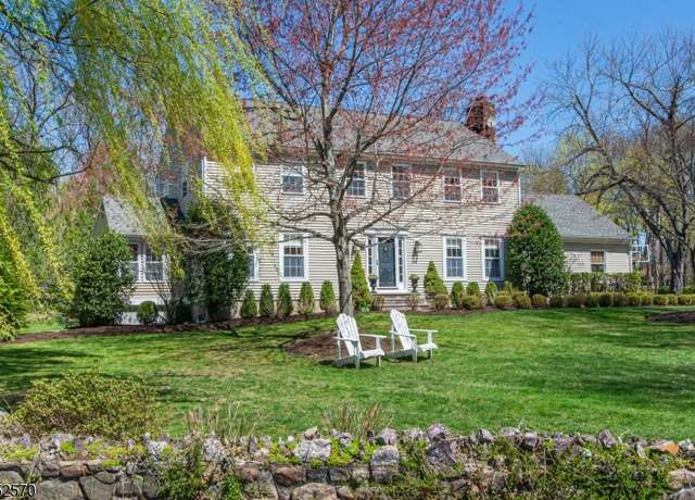 Property at 15 Lake Dr, Mountain Lakes Boro, NJ 07046-1338, 4 beds, 3.5 baths