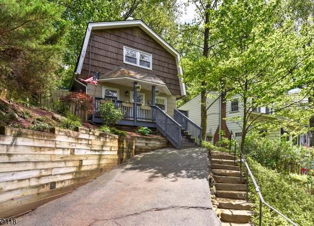 Property at 8 Cliffside Trl, Denville Twp., NJ 07834-2008, 3 beds, 1.5 baths