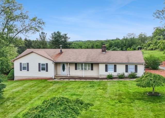 Property at 16 Hogback Rd, Franklin Twp., NJ 08867-4035, 3 beds, 2 baths