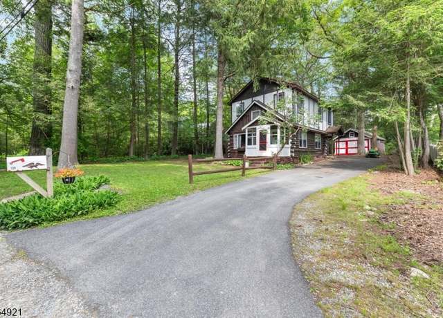Property at 138 County Rd, West Milford Twp., NJ 07421-3807, 3 beds, 1.5 baths