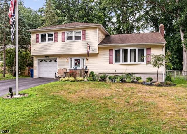 Property at 8 Ellen Dr, Rockaway Twp., NJ 07866-1905, 3 beds, 2.5 baths