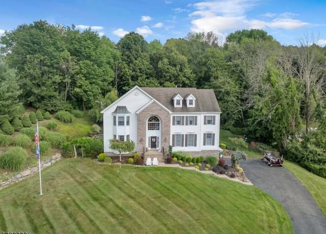 Property at 77 Westgate Dr, Sparta Twp., NJ 07871-1339, 4 beds, 2.5 baths