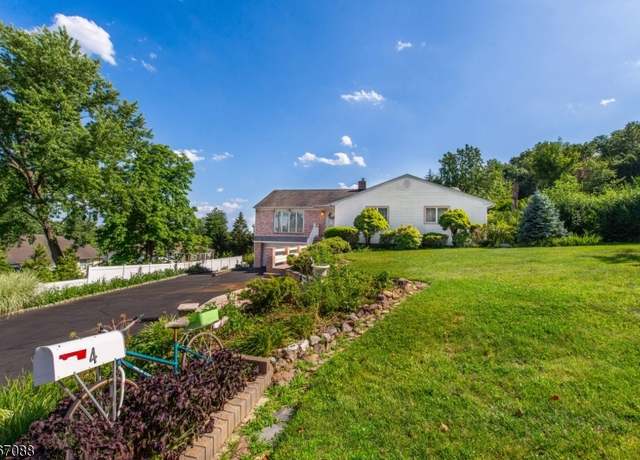 Property at 4 Greenridge Dr, Montville Twp., NJ 07045-9618, 4 beds, 2.5 baths