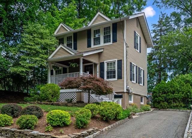 Property at 15 Florence Pl, Caldwell Boro Twp., NJ 07006-5607, 3 beds, 1.5 baths