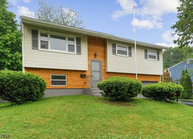 Property at 3 Kory Rd, Newton Town, NJ 07860-2514, 3 beds, 2 baths