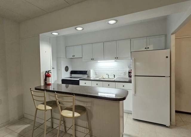 Property at 255 Tucker Ave #239, Union Twp., NJ 07083-8919, 1 bed, 1 bath