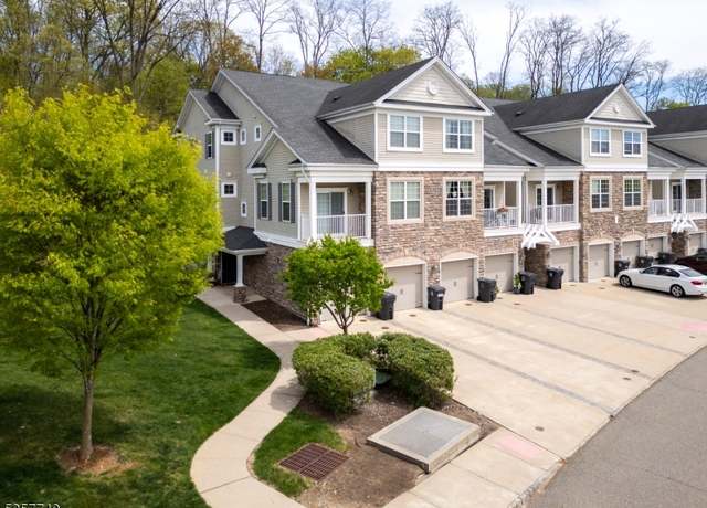Property at 302 Waterview Ct, Hanover Twp., NJ 07927-2053, 3 beds, 2.5 baths