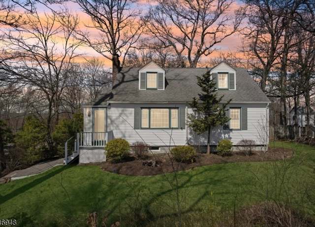 Property at 704 Long Hill Rd, Long Hill Twp., NJ 07933-1347, 4 beds, 2 baths