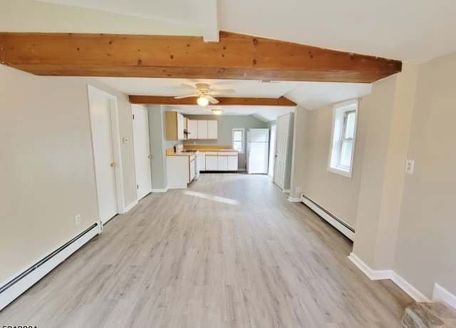 Property at 606 Rt202, Montville Twp., NJ 07082-1246, 2 beds, 1 bath