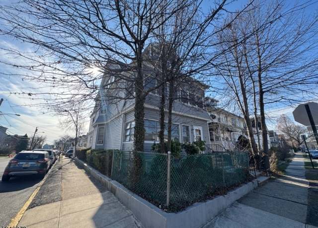 Property at 92 Florence Ave, Irvington Twp., NJ 07111-1304, 5 beds, 3 baths