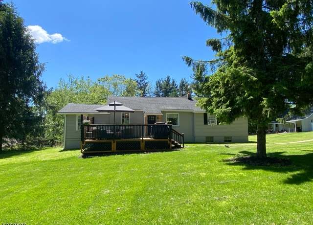 Property at 104 Dreahook Rd, Readington Twp., NJ 08833-5021, 2 beds, 1 bath