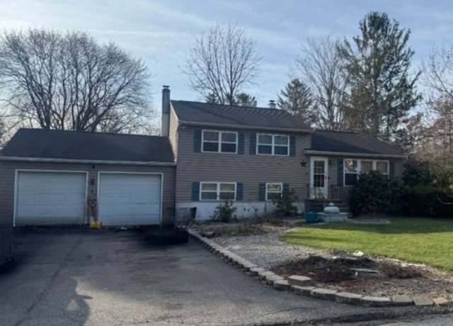 Property at 31 Springdale Garden Rd, Fredon Twp., NJ 07860-5359, 3 beds, 2 baths