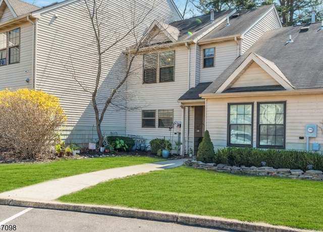 Property at 407 Geranium Ct, Jackson Twp., NJ 08527-4166, 2 beds, 1.5 baths