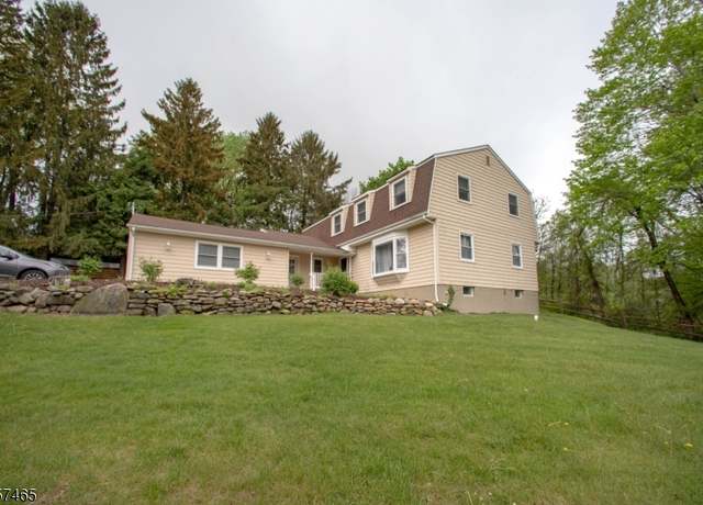 Property at 10 Graphic Blvd, Sparta Twp., NJ 07871-3509, 3 beds, 2 baths