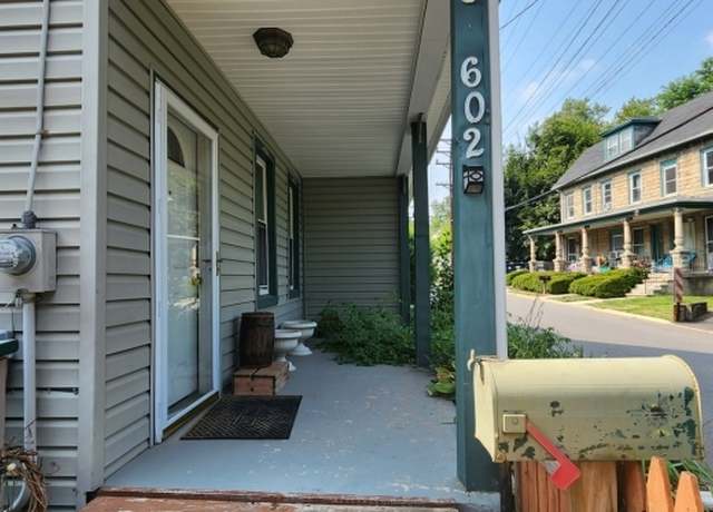 Property at 602 Warren St, Phillipsburg Town, NJ 08865-3202, 3 beds, 1.5 baths