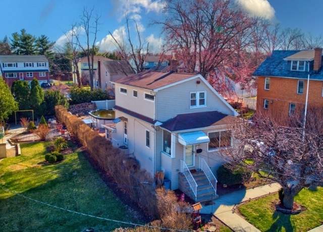 Property at 17 Kaufman Ave, Little Ferry Boro, NJ 07643-1508, 2 beds, 1.5 baths