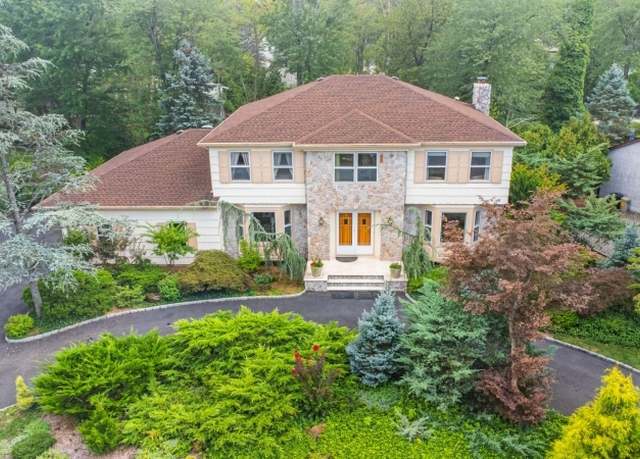 Property at 9 Puddingstone Way, Florham Park Boro, NJ 07932-2624, 5 beds, 3.5 baths