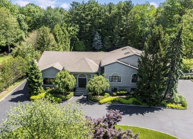 Property at 22 Ross Rd, Livingston Twp., NJ 07039-6211, 7 beds, 5 baths