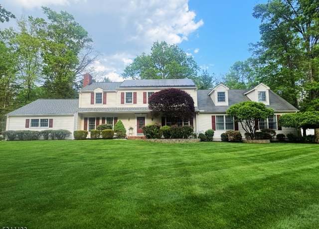 Property at 38 Beverly Dr, Hillsborough Twp., NJ 08844-3041, 6 beds, 3.5 baths