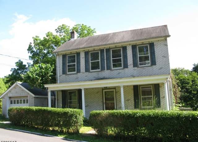 Property at 6 Municipal Dr, Pohatcong Twp., NJ 08865, 2 beds, 1 bath