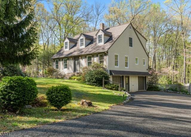 Property at 3 Spring Valley Rd, Hardwick Twp., NJ 07825-3307, 4 beds, 2.5 baths