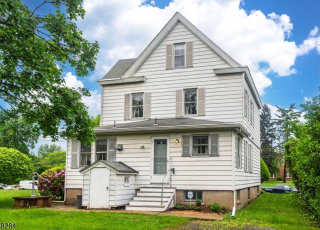 Property at 1031 State Route 10, Hanover Twp., NJ 07981-1010, 4 beds, 1.5 baths