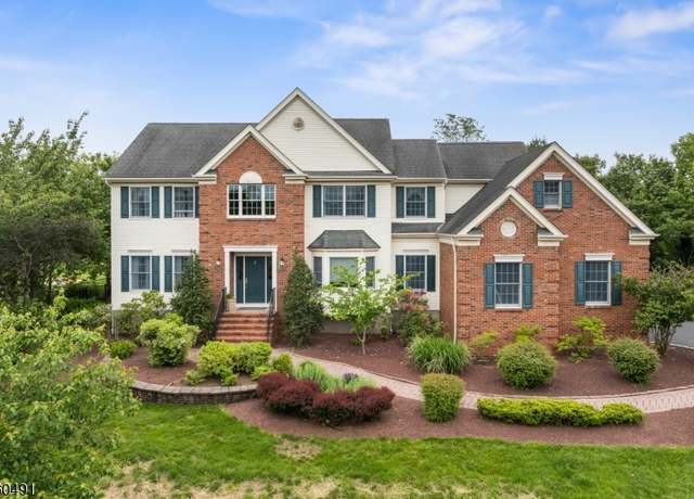 Property at 31 Horseshoe Dr, Hillsborough Twp., NJ 08844-2313, 5 beds, 3 baths