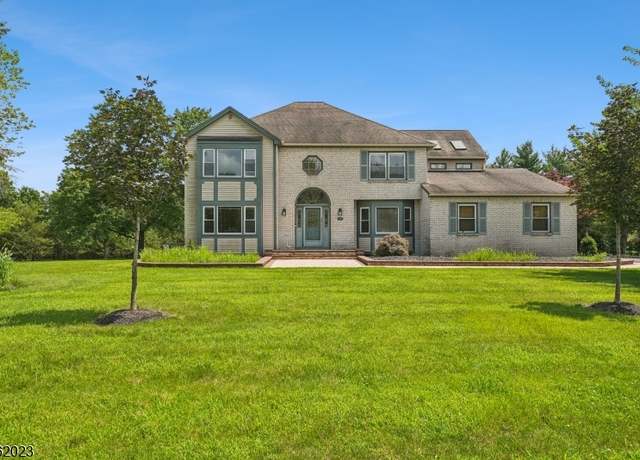 Property at 45 Adams Dr, Montgomery Twp., NJ 08502-4618, 5 beds, 3.5 baths