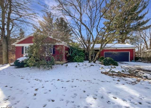 Property at 6 Sunset Dr, High Bridge Boro, NJ 08829-1307, 3 beds, 2.5 baths