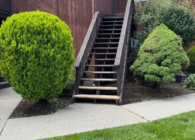 Property at 8 Le Touquet Unit 4, Vernon Twp., NJ 07462-2524, 2 beds, 1 bath