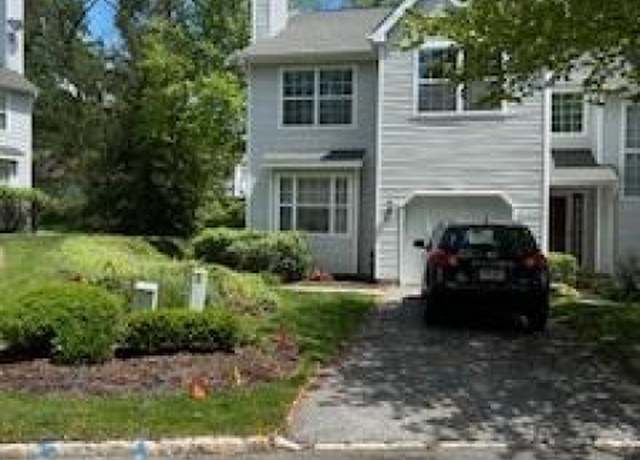 Property at 21 Winding Brook Rd, Hamburg Boro, NJ 07419-1027, 2 beds, 2.5 baths