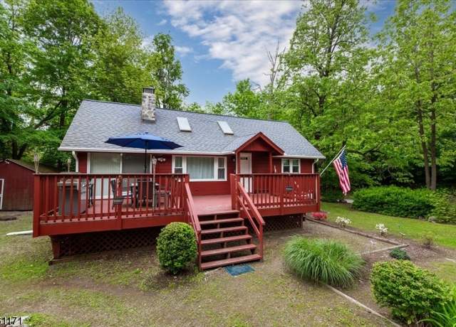 Property at 85 Breakneck Rd, Vernon Twp., NJ 07422-1500, 2 beds, 1 bath