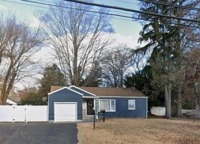 Property at 108 Warrenville Rd, Green Brook Twp., NJ 08812-2315, 2 beds, 1 bath