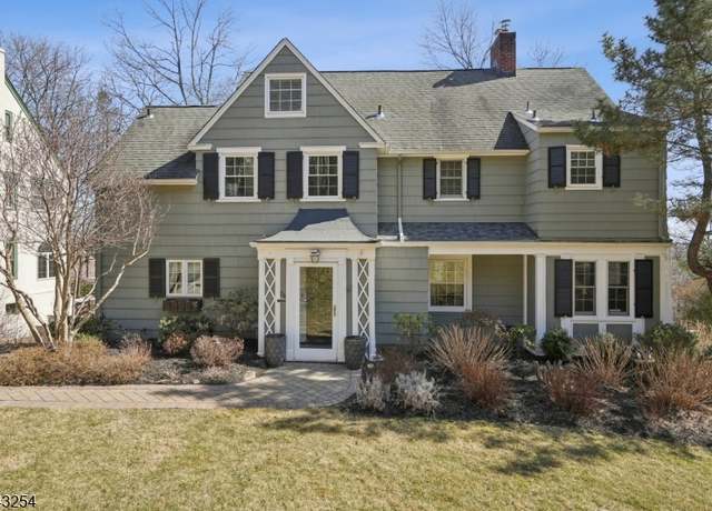 Property at 54 Harding Dr, South Orange Village Twp., NJ 07079-1203, 4 beds, 4 baths