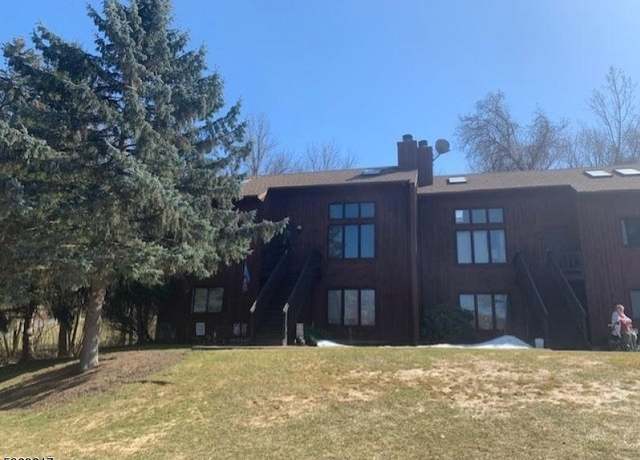 Property at 5 Pevero Dr #4, Vernon Twp., NJ 07462-2570, 3 beds, 2 baths