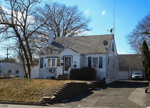 Property at 12 Old Post Rd, Edison Twp., NJ 08817-4562, 5 beds, 3 baths