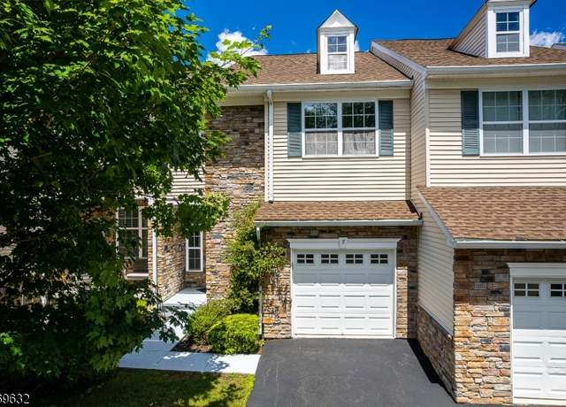 Property at 5 Pembrook Ln, Budd Lake, NJ 07828-2465, 3 beds, 3 baths